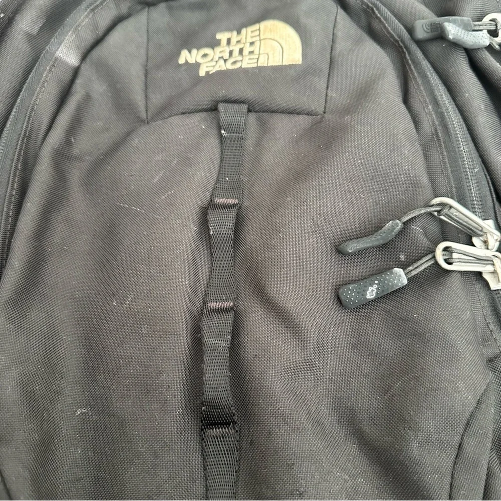 North Face Vault Black Backpack School Hiking Outdoors Travel Pockets Laptop